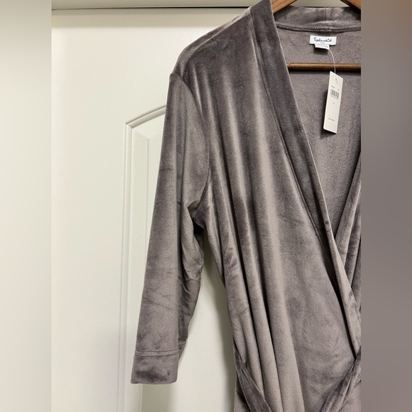 NWT Splendid Velour Short Robe in Mauve - Picture 6 of 8